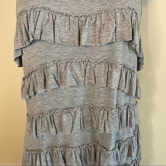 studio Y Grey Ruffled tank top - Picture 5 of 6